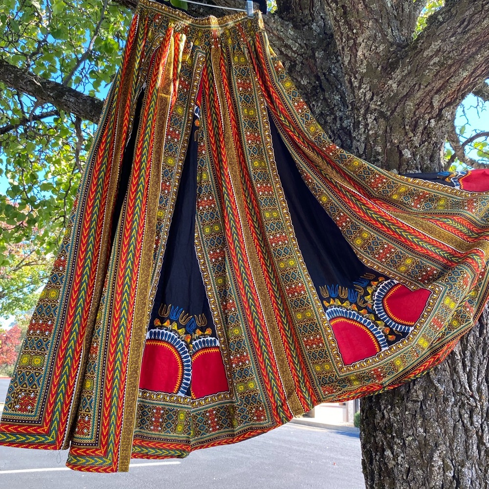 Vibrant Multicolor Full Circle Statement Skirt - Picture 4 of 13